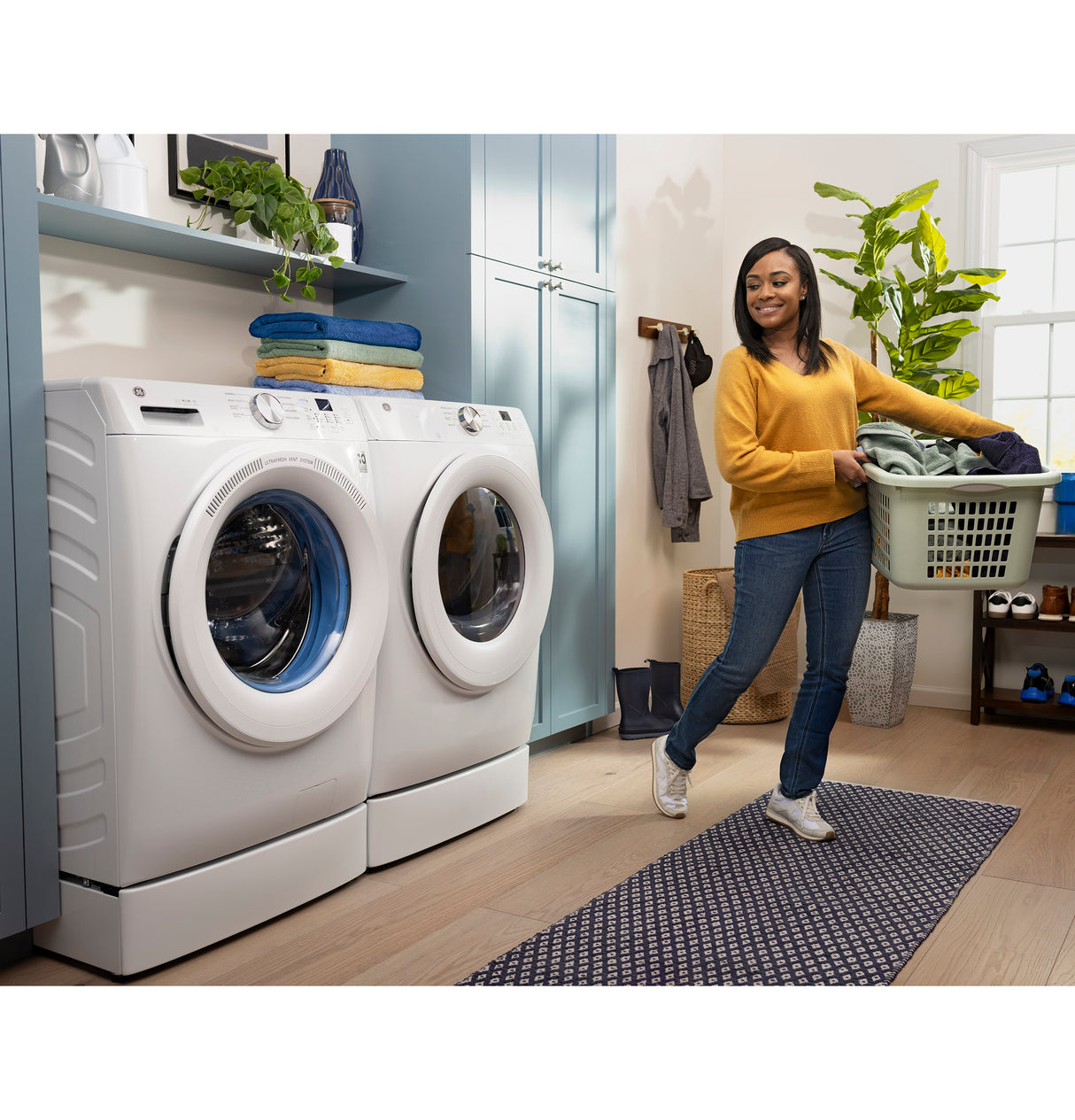 GE® ENERGY STAR® 7.8 cu. ft. Capacity Smart Front Load Electric Dryer GFD35ESSYWW