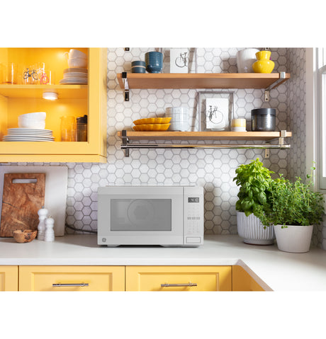 GE® 1.0 Cu. Ft. Capacity Countertop Convection Microwave Oven with Air Fry GCST10A1WWW
