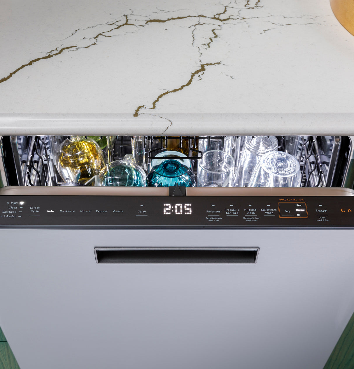 Café™ Smart Stainless Steel Interior Dishwasher with Sanitize and Ultra Wash & Dual Convection Ultra Dry in Platinum Glass CDP888M5VS5